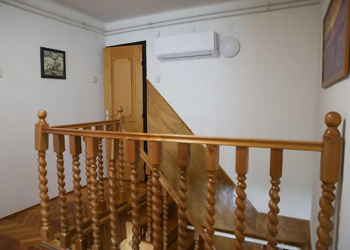 Madison Vendeghaz 2 مكان تخييم